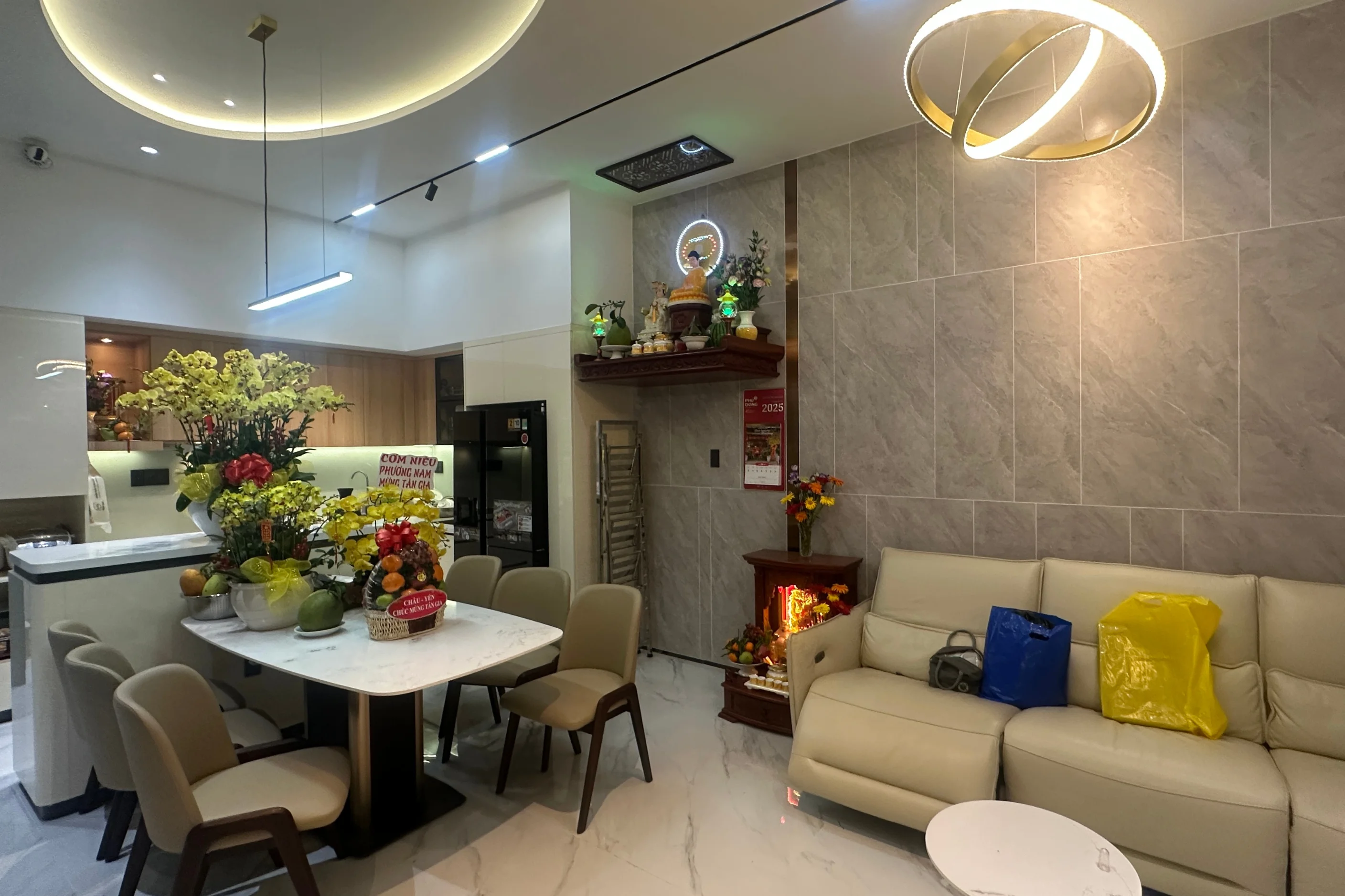 Kiến trúc TQT chuyên thiết kế kiến trúc nội thất và xây nhà trọn gói cho các công trình nhà phố, biệt thự